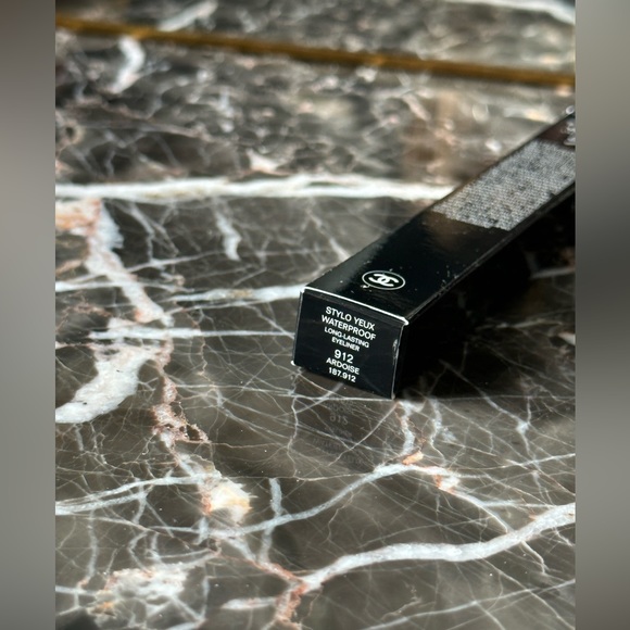 CHANEL Makeup New Chanel Stylo Yeux Waterprooflongwear Eyeliner And